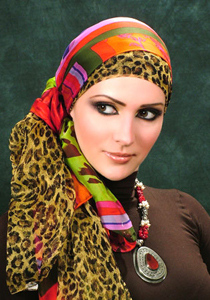 الحجاب العصري.. تحرره الموضة أم الحضارة الإسلامية؟ صورة رقم 3