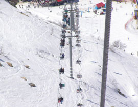 مع افتتاح موسم التزلج: 40 سم ارتفاع الثلوج على قمة جبل الشيخ  صورة رقم 1