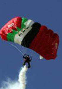 الجيش الإماراتي يتدرب على القتال في أعلى قمم الجبال صورة رقم 1