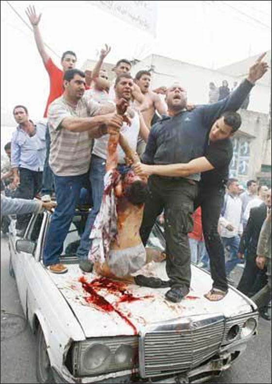 غضب في كترمايا اللبنانية احتجاجا على اعتقال قاتلي مسلم   صورة رقم 2