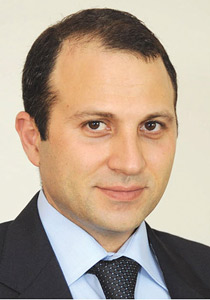 لبنان: وزير الطاقة يقطع الكهرباء عن زملائه السياسيين!! صورة رقم 1