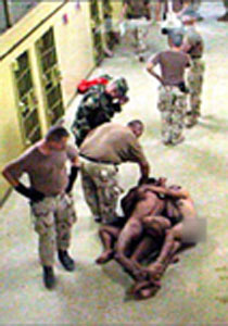 محققو بريطانيا يبتكرون تقنيات جديدة لتعذيب المعتقلين صورة رقم 1