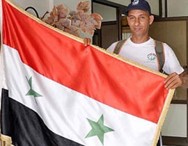 ماجلان المغربي رحالة يطوف العالم سيرا ومحطته اليوم سوريا صورة رقم 1