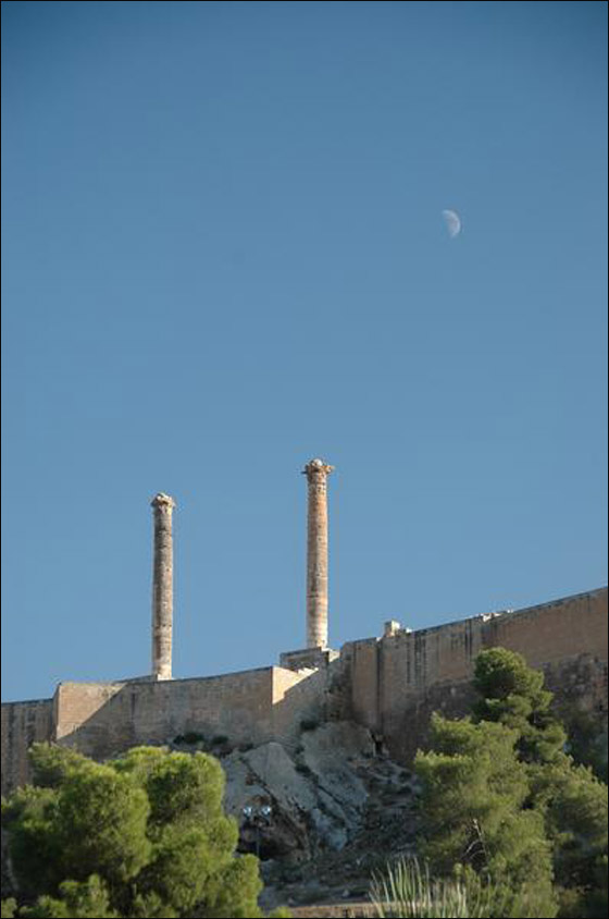 مدينة اورفا تشتهر باحتوائها على العديد من الاماكن المقدسة!  صورة رقم 2