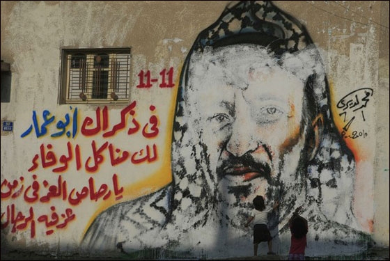 هكذا احيا الفلسطينيون الذكرى السادسة للرئيس عرفات!  صورة رقم 7