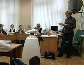 موسكو: روبوت يستبدل طالبا مريضا على مقعد الدراسة!  صورة رقم 1