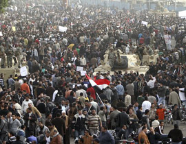 حشود كبيرة في مختلف محافظات مصر استعدادا للمظاهرات المليونية صورة رقم 1