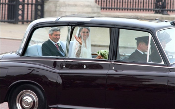 فرفش ينقل حفل الزفاف الملكي بالفيديو والصور!!   صورة رقم 94