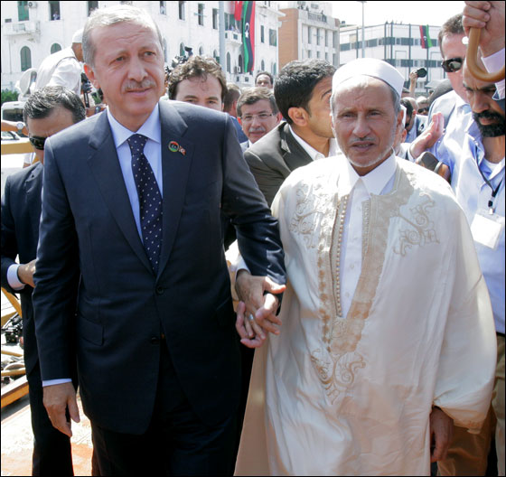 اردوغان من طرابلس: الطغاة لن يبقوا في سوريا لان زمنهم ولّى! صورة رقم 8