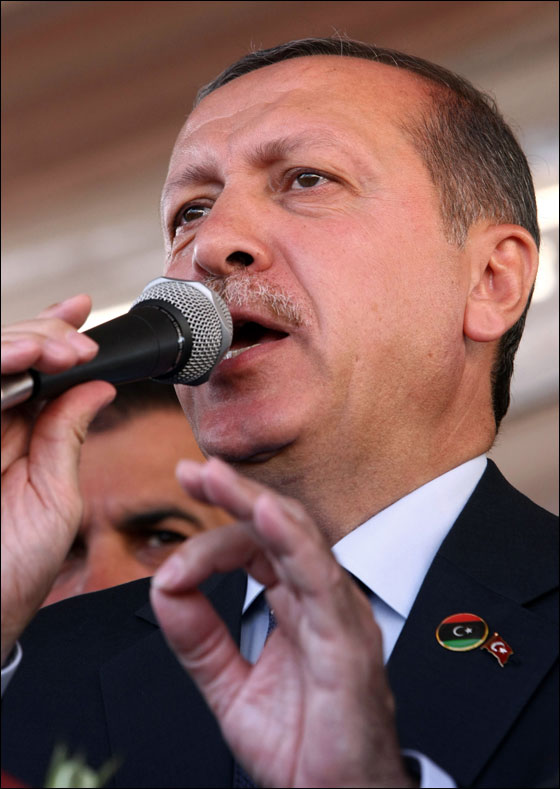 اردوغان من طرابلس: الطغاة لن يبقوا في سوريا لان زمنهم ولّى! صورة رقم 3