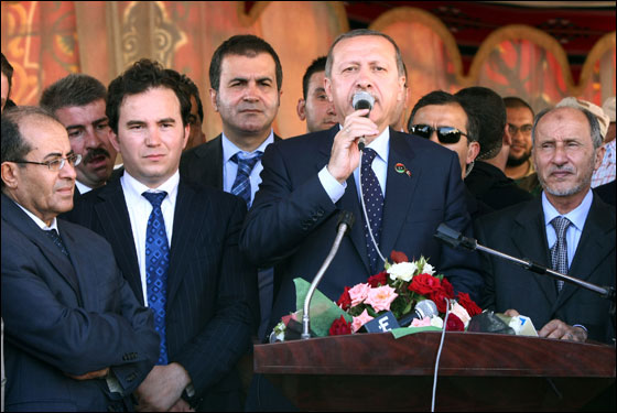 اردوغان من طرابلس: الطغاة لن يبقوا في سوريا لان زمنهم ولّى! صورة رقم 4