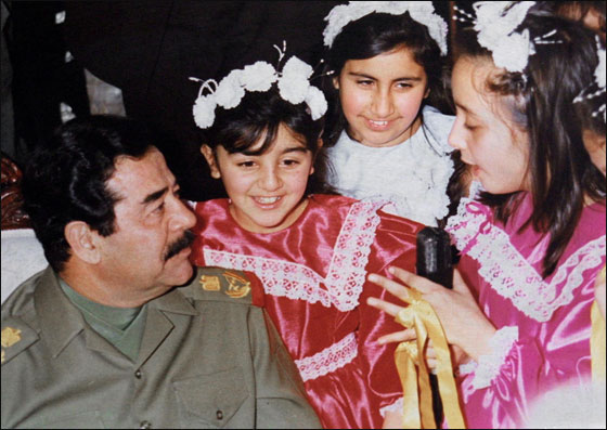 شاهدوا.. ألبوم صور الماضي للرئيس العراقي الراحل صدام حسين صورة رقم 4