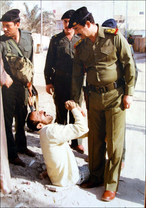 شاهدوا.. ألبوم صور الماضي للرئيس العراقي الراحل صدام حسين صورة رقم 11