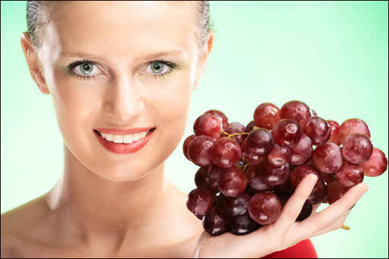 دراسة تؤكد ان النبيذ يساعد على انقاص الوزن فهل العنب يساعد ايضا؟ صورة رقم 1