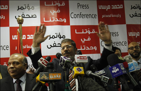 محمد مرسي رئيسا لمصر.. هل يتكرر سيناريو الجزائر؟!  	 صورة رقم 2