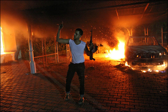 مقتل السفير الامريكي بالهجوم على قنصلية واشنطن في ليبيا!   صورة رقم 3