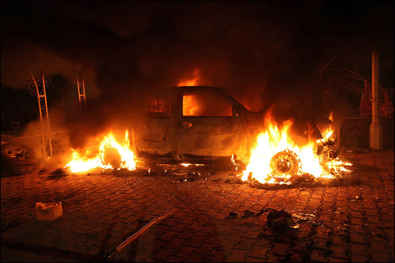 مقتل السفير الامريكي بالهجوم على قنصلية واشنطن في ليبيا!   صورة رقم 5