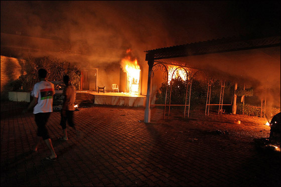 مقتل السفير الامريكي بالهجوم على قنصلية واشنطن في ليبيا!   صورة رقم 6