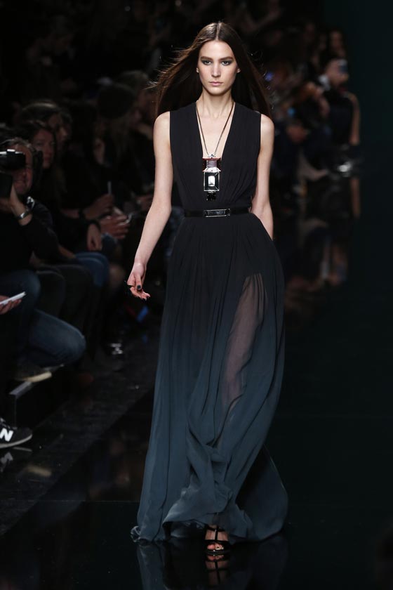 انجيلينا جولي تختار ثوبا من تصميم اللبناني ايلي صعب صورة رقم 10