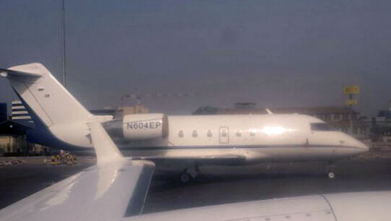 طائرة أمريكية تحط في مطار مهرباد بايران والضيف مجهول!! صورة رقم 2