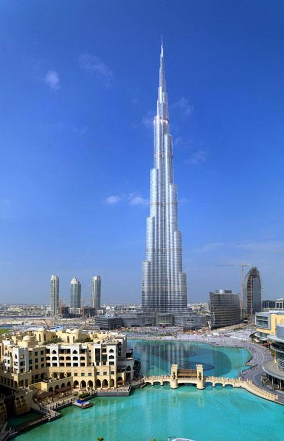 برج المملكة الشاهق في السعودية قد يخطف اللقب من برج خليفة صورة رقم 11