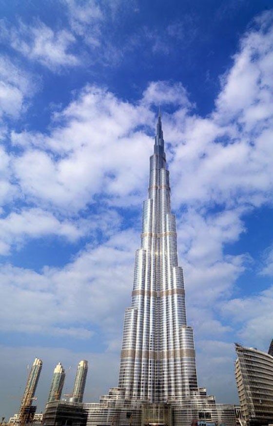 برج المملكة الشاهق في السعودية قد يخطف اللقب من برج خليفة صورة رقم 16