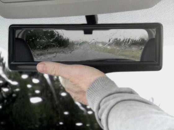 مرآة مبتكرة تعفي السائق من النظر عبر الزجاج الخلفي للسيارة صورة رقم 7
