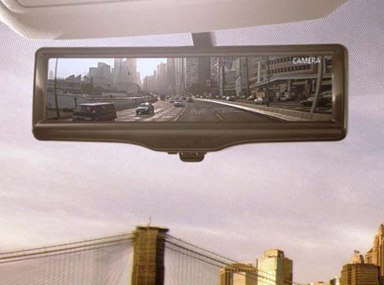 مرآة مبتكرة تعفي السائق من النظر عبر الزجاج الخلفي للسيارة صورة رقم 8