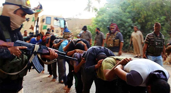  صور.. يد داعش النارية تفتك بالمئات من طلاب القوات الجوية العراقية صورة رقم 4