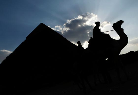 مصر: صور نادرة و رائعة لأهرامات الجيزة  صورة رقم 1