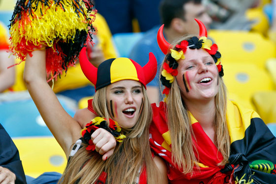 صورة في مونديال البرازيل جعلت فتاة بلجيكية عارضة تجميل صورة رقم 13