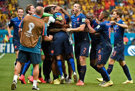 هولندا تهزم البرازيل وتنتزع منها المركز الثالث في البطولة صورة رقم 4