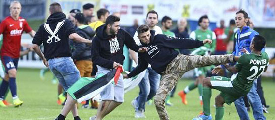 صور وفيديو: العلم الفلسطيني يتحدى العلم الاسرائيلي في مباراة فرنسية صورة رقم 1