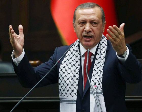 بسبب عدائه لاسرائيل.. المجلس اليهودي يجرّد اردوغان من وسام للسلام صورة رقم 2