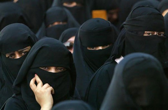 داعش يهدد نساء الموصل: اما الحجاب الشرعي أو العقاب الشديد  صورة رقم 2