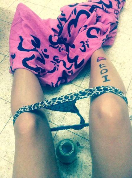 بالصور.. المرأة الاسرائيلية ترفع معنويات الجيش بجسدها العاري!! صورة رقم 5