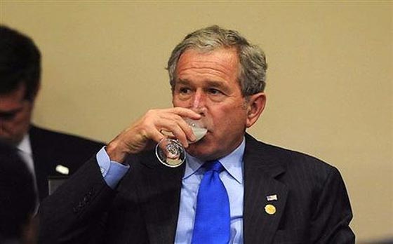 خبر مفبرك.. بوش لم يتاجر بالمخدرات ولم يستعطف الشرطة لتركه وشأنه صورة رقم 3