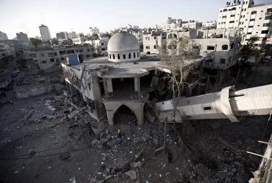 اسرائيل تستدعي 16 الف جندي احتياطي وتواصل قصفها لمدارس غزة صورة رقم 35