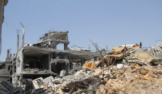متزوج من 5 نساء واب لـ 40 ابنا و200 حفيد دمرت اسرائيل بيته في غزة صورة رقم 3