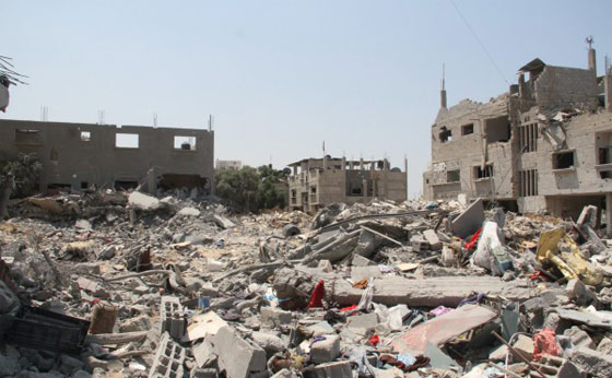 متزوج من 5 نساء واب لـ 40 ابنا و200 حفيد دمرت اسرائيل بيته في غزة صورة رقم 17