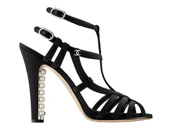 احذية Chanel تعد مفاجاة مذهلة لعاشقات الموضة في الموسمين القريبين صورة رقم 4