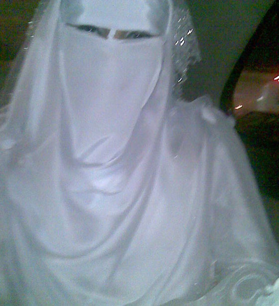 داعش يفرض الحجاب الاسود للمتزوجة والابيض للعذراء والاصفر للنكاح صورة رقم 1