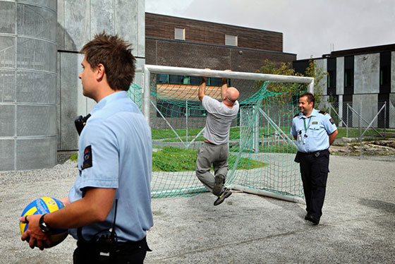 لماذا يقيمون في النرويج سجنا.. هو الاكثر رفاهية في العالم؟ صورة رقم 22