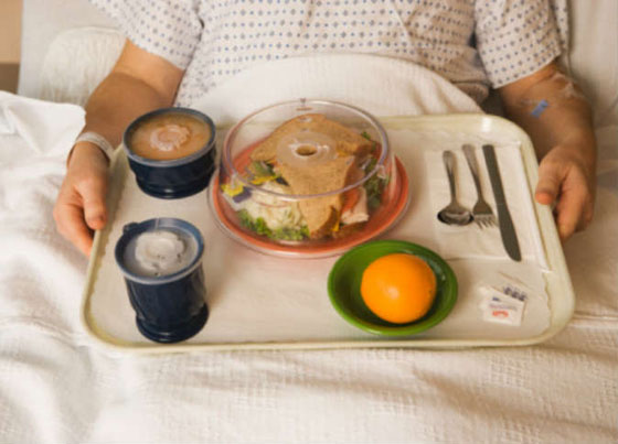 صور وجبات المرضى في المستشفيات حول العالم.. اليابان اسماك وخضار والإمارات سباجيتي ولحم وجاتوه صورة رقم 1