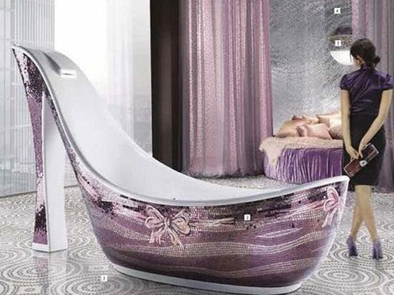 شاهد.. اغلى حوض استحمام في العالم على شكل حذاء نسائي صورة رقم 5