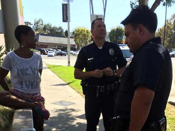 عنصرية الشرطة تقسو على الممثلة الامريكية السمراء وتجعلها تبكي صورة رقم 2