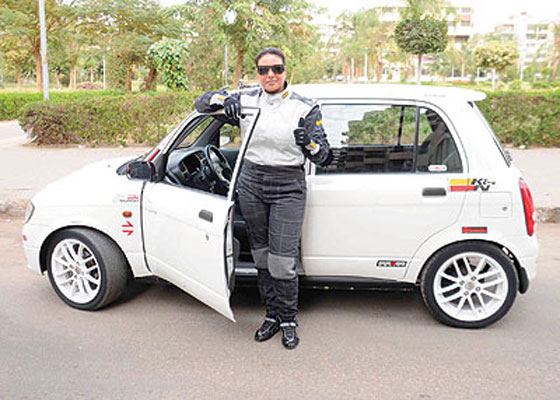  صور وفيديو ايرين يوسف اول امرأة تحترف سباقات السيارات في مصر صورة رقم 5