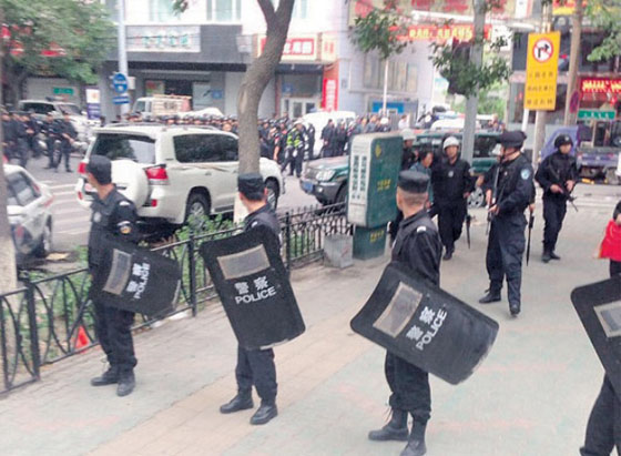 سلسلة انفجارات قاتلة تهز شينجيانغ الصينية  صورة رقم 6