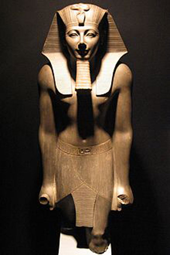 الملك الفرعوني تحتمس الثالث اول من استخدم نظم التجسس والحصار صورة رقم 1