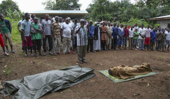 ليبيريا.. امراتان تُعجزان فيروس ايبولا وتنهضان قبل دفنهما بدقائق صورة رقم 1